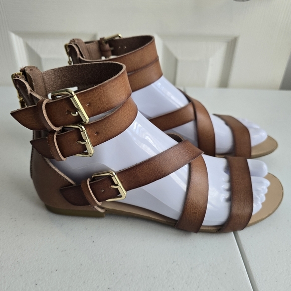 JustFab Tan Strappy Sandals with Gold Buckles No Size - Picture 2 of 6